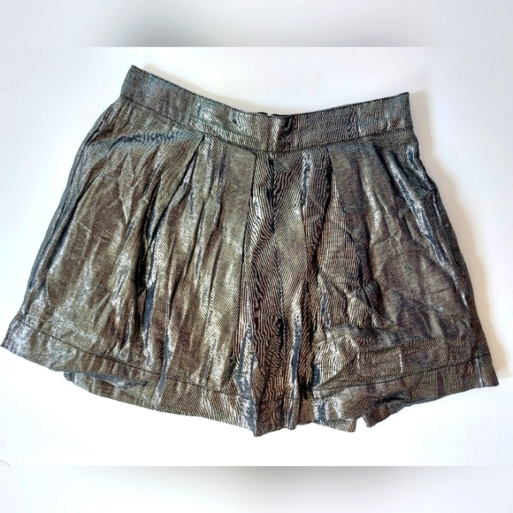 GAP Other - Silver Skirt GapKids size 8 Adjustable Waist‎ Zipper In Back